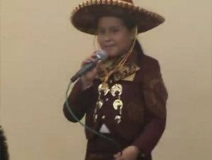 Vea esta Interpretación Increíble de Esta Niña Charro – ¡No pude dejar de Sonreír!