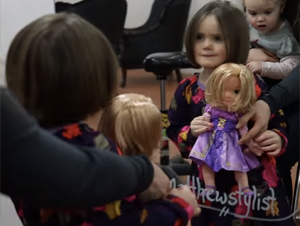 Puede Parecer un Corte de Pelo Ordinario, pero Esta Pequeña de 3 Años Derretirá su Corazón