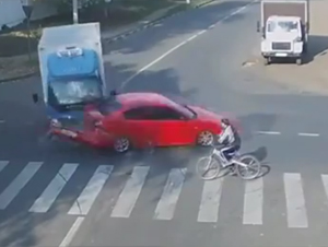 El Milagro a los 10 Segundos Todavía Me Tienen Temblando. ¡Pero lo que el Ciclista Hizo Después Me Pasmó!